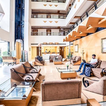Hotel Gandharva Shivajinagar Pune Zewnętrze zdjęcie
