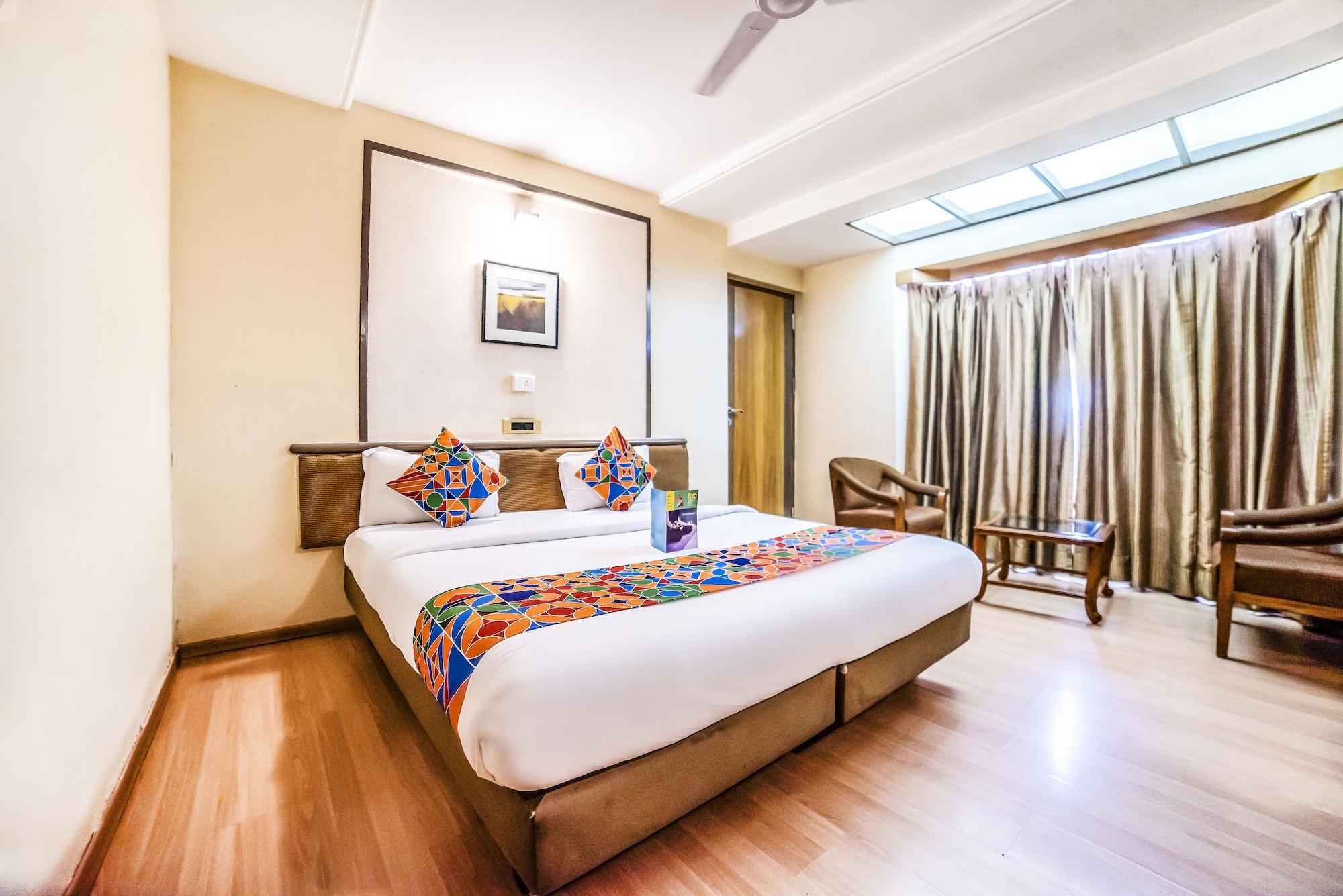 Hotel Gandharva Shivajinagar Pune Zewnętrze zdjęcie