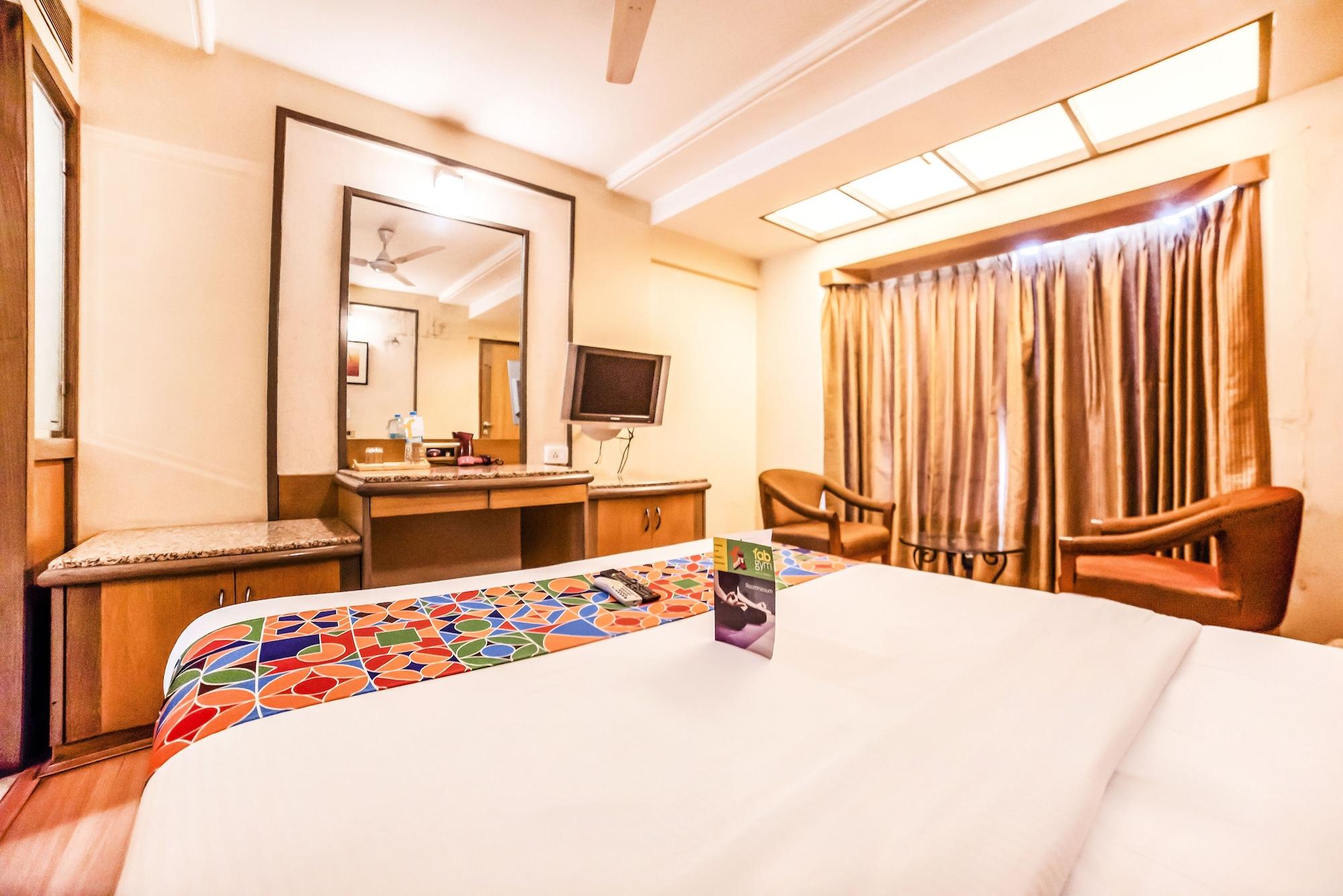 Hotel Gandharva Shivajinagar Pune Zewnętrze zdjęcie