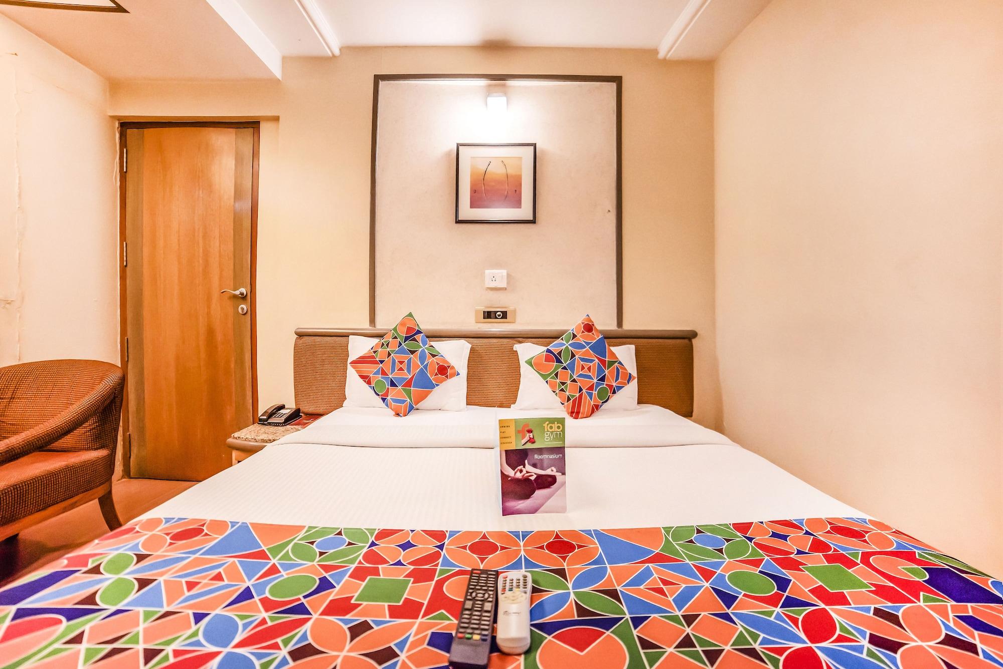 Hotel Gandharva Shivajinagar Pune Zewnętrze zdjęcie