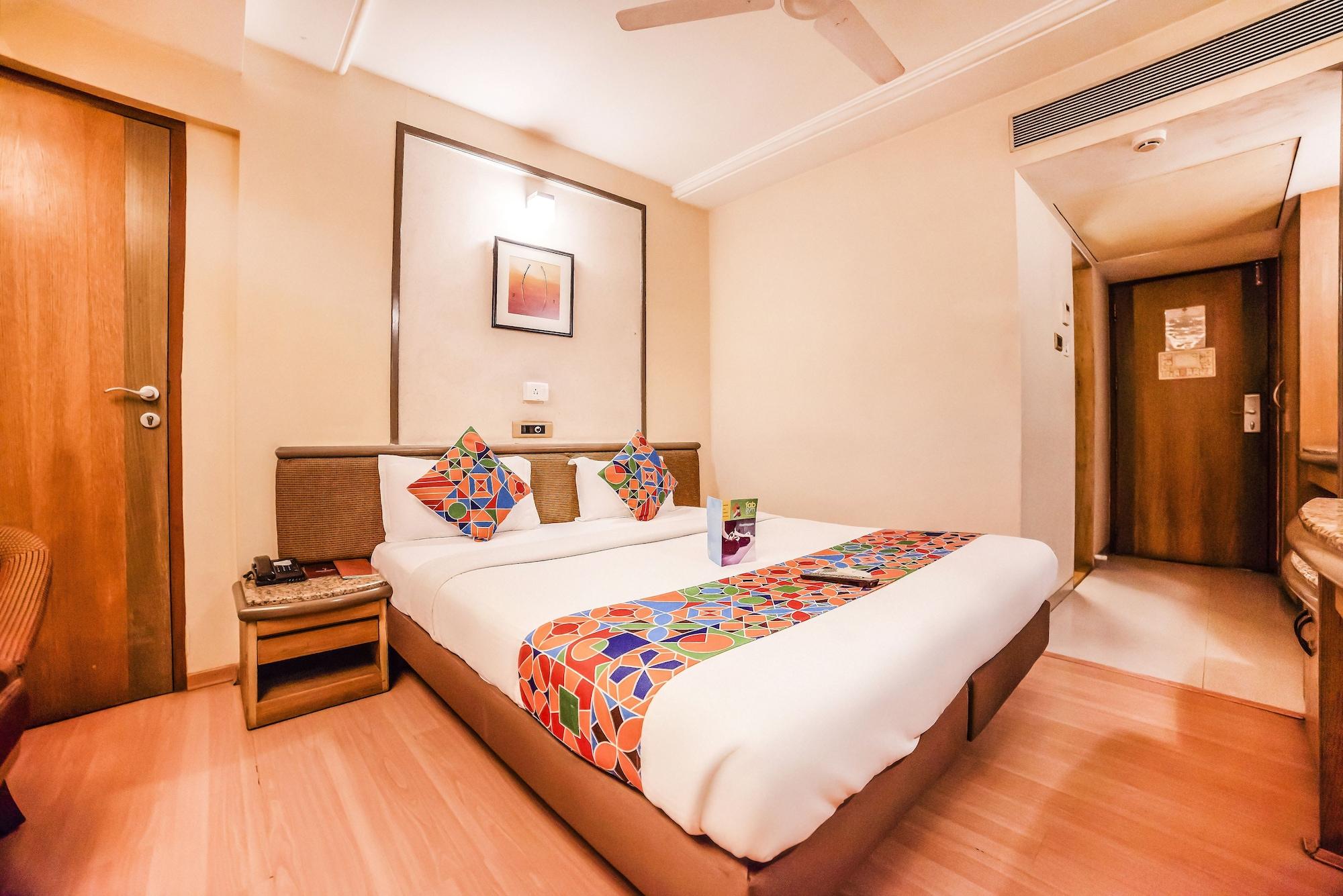 Hotel Gandharva Shivajinagar Pune Zewnętrze zdjęcie