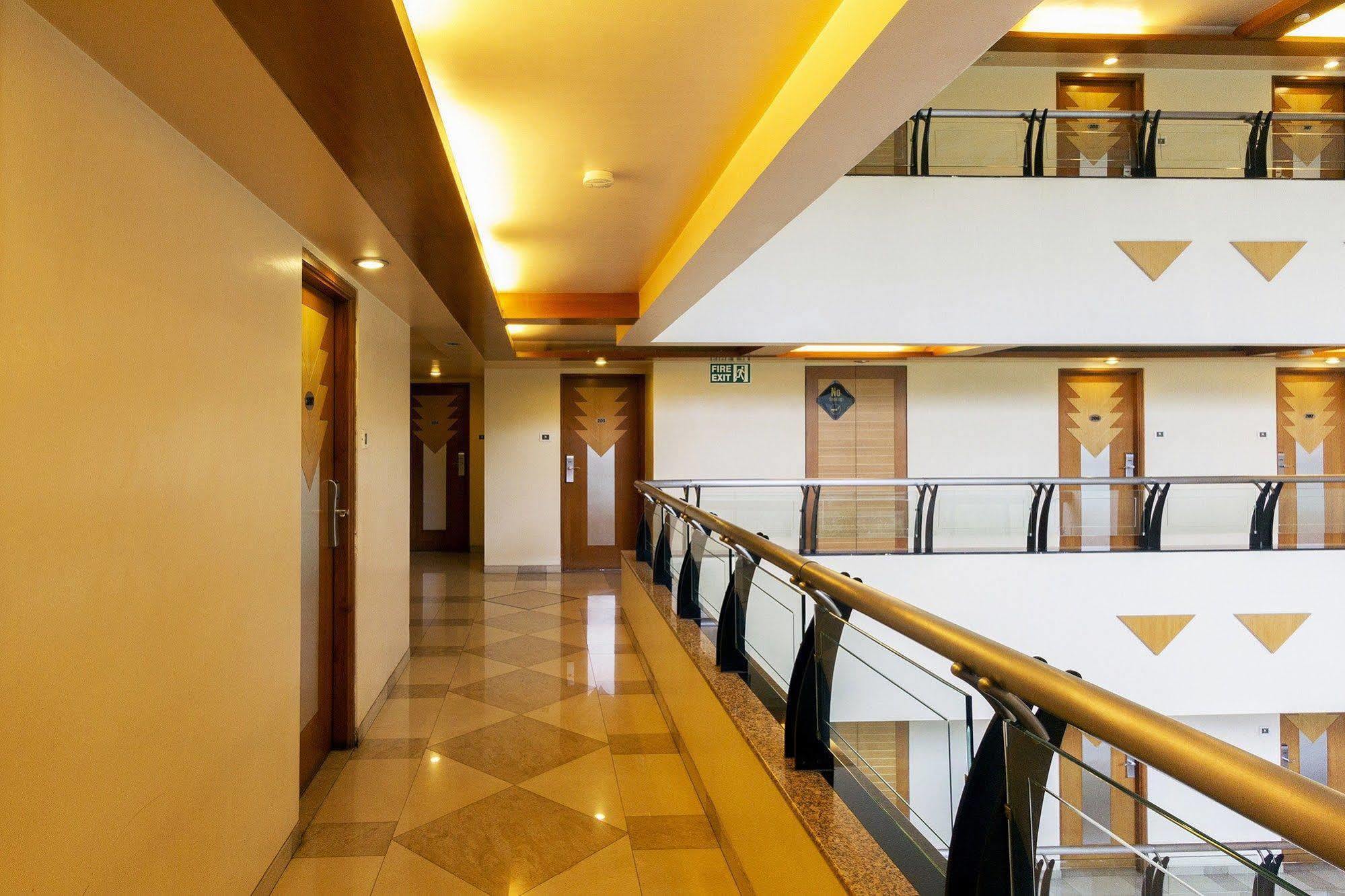 Hotel Gandharva Shivajinagar Pune Zewnętrze zdjęcie