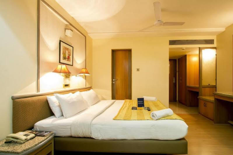 Hotel Gandharva Shivajinagar Pune Zewnętrze zdjęcie